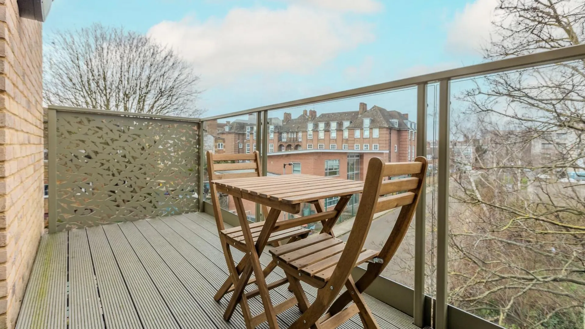 Spacious 2Br Apt With Balcony In Camberwell 伦敦 英国